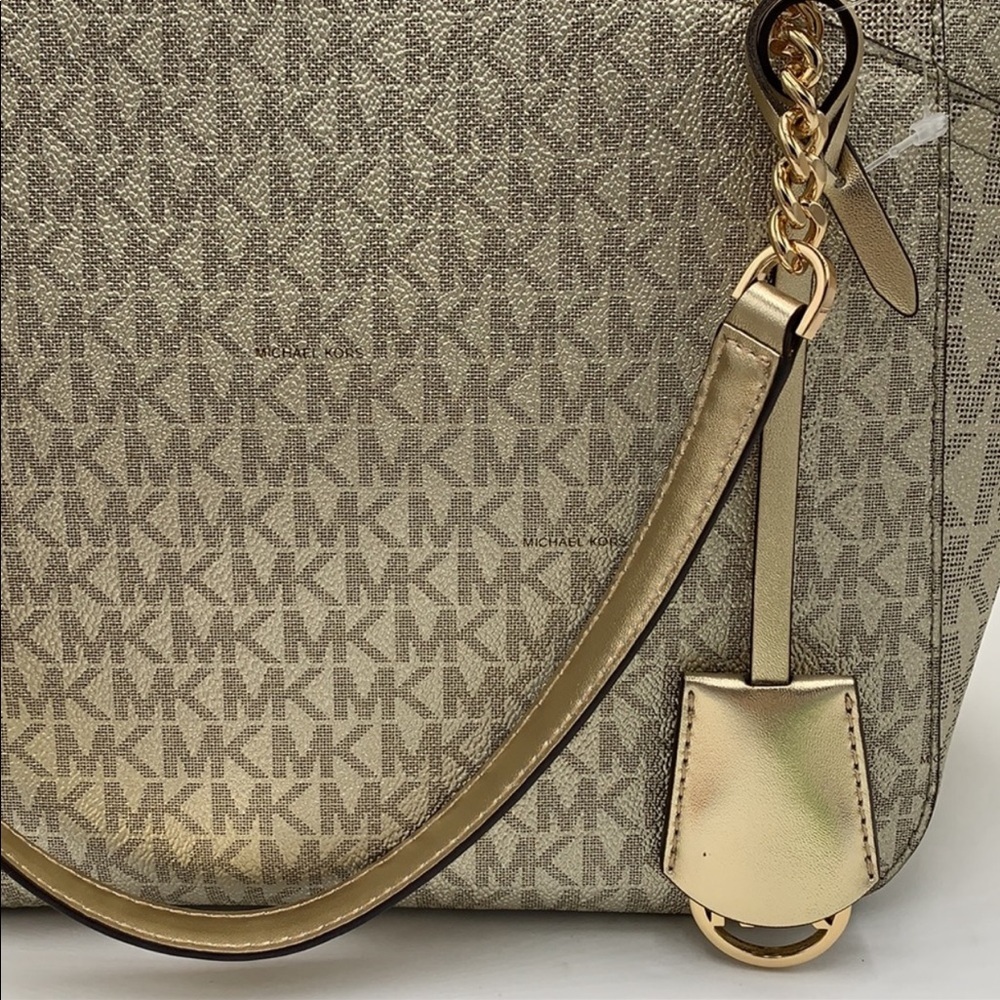 MICHAEL KORS LARGE X CHAIN SHOULDER TOTE BAG PALE GOLD SIGNATURE NWT - Picture 14 of 16